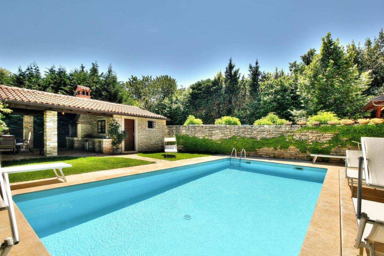 Villa Anthony With 3 Bedroom And Private Pool Near Umag Materada Экстерьер фото